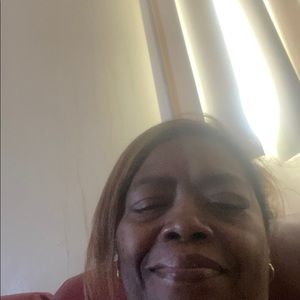 Meet your Posher, Sherril